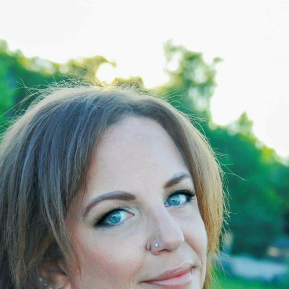 Meet your Posher, Kelly - Picture 1 of 1